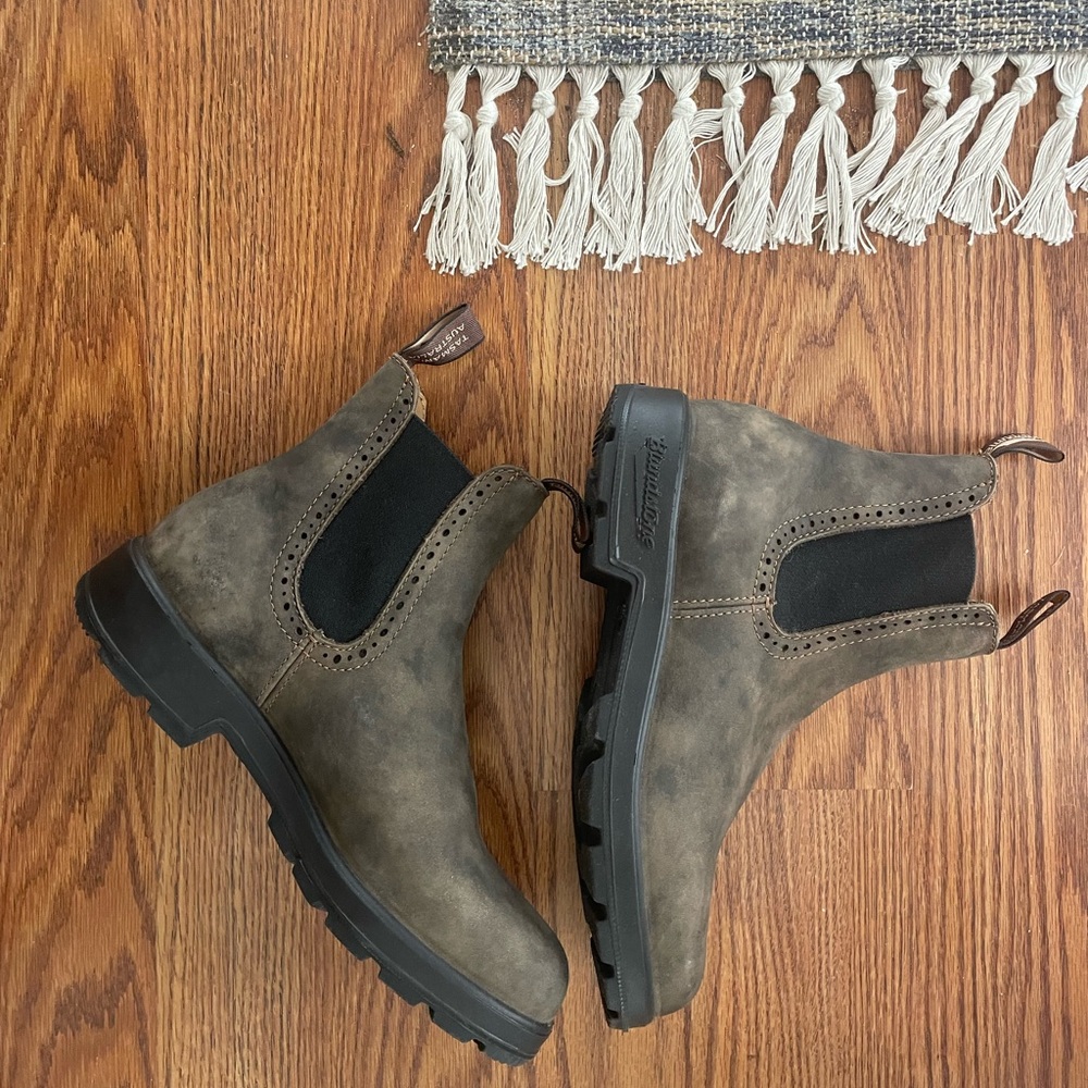 Size 9.5 Blundstone Boots (size 7.5 men’s)